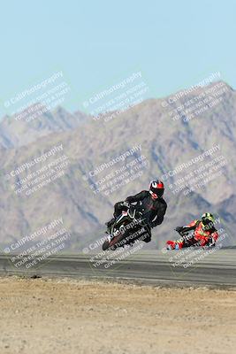 media/Dec-01-2025-Moto Forza (Mon) [[2daa91e15f]]/2-Intermediate Group/Session 4 Turn 9/